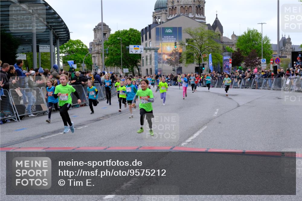 25.04.2026 - Das Zehntel Tim E. http://msf.ph/oto/9575212 25.04.2026 10:53:07 Ziel 5063, 5365, 5695, 5775, 5779, 5785, 5807, 5819, 5825, 5999, 6050, 6071, 6072, 6135, 6145, 6321, 6340, 6528, 6922, 7114, 7127, 7160, 7170, 7187, 7229, 7243, 7248, 7424, 7504, 7512, 7533, 7550, 7733, 7735, 7950, 7986 meine-sportfotos.de