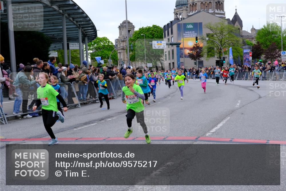25.04.2026 - Das Zehntel Tim E. http://msf.ph/oto/9575217 25.04.2026 10:53:07 Ziel 5063, 5365, 5695, 5775, 5779, 5785, 5807, 5819, 5825, 5999, 6050, 6071, 6072, 6135, 6145, 6321, 6340, 6528, 6922, 7114, 7127, 7160, 7170, 7187, 7229, 7243, 7248, 7424, 7504, 7512, 7533, 7550, 7733, 7735, 7950, 7986 meine-sportfotos.de
