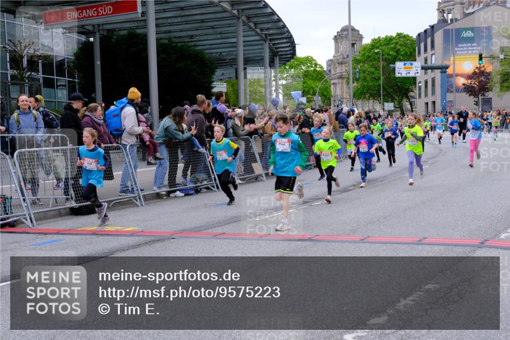 25.04.2026 - Das Zehntel Tim E. http://msf.ph/oto/9575223 25.04.2026 10:53:08 Ziel 5063, 5294, 5365, 5452, 5775, 5779, 5785, 5807, 5819, 5825, 5906, 5999, 6050, 6071, 6072, 6079, 6135, 6145, 6321, 6340, 6528, 6922, 7114, 7127, 7160, 7170, 7229, 7243, 7248, 7424, 7504, 7512, 7533, 7550, 7596, 7733, 7735, 8033 meine-sportfotos.de