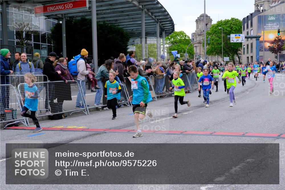 25.04.2026 - Das Zehntel Tim E. http://msf.ph/oto/9575226 25.04.2026 10:53:08 Ziel 5063, 5294, 5365, 5452, 5775, 5779, 5785, 5807, 5819, 5825, 5906, 5999, 6050, 6071, 6072, 6079, 6135, 6145, 6321, 6340, 6528, 6922, 7114, 7127, 7160, 7170, 7229, 7243, 7248, 7424, 7504, 7512, 7533, 7550, 7596, 7733, 7735, 8033 meine-sportfotos.de