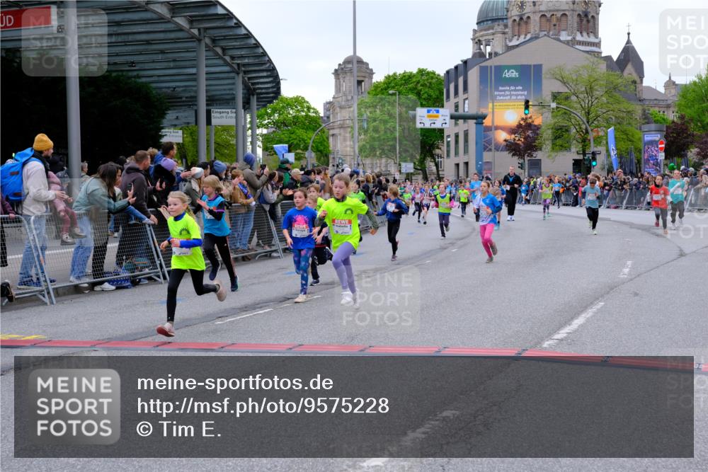 25.04.2026 - Das Zehntel Tim E. http://msf.ph/oto/9575228 25.04.2026 10:53:09 Ziel 5063, 5294, 5365, 5452, 5779, 5785, 5807, 5819, 5825, 5906, 5999, 6050, 6071, 6072, 6079, 6135, 6145, 6321, 6340, 6528, 6868, 6922, 7114, 7127, 7160, 7170, 7229, 7243, 7248, 7424, 7504, 7550, 7596, 7733, 7735, 8033 meine-sportfotos.de