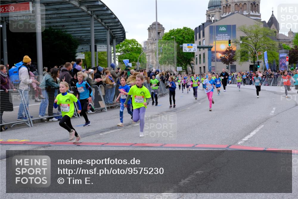 25.04.2026 - Das Zehntel Tim E. http://msf.ph/oto/9575230 25.04.2026 10:53:09 Ziel 5063, 5294, 5365, 5452, 5779, 5785, 5807, 5819, 5825, 5906, 5999, 6050, 6071, 6072, 6079, 6135, 6145, 6321, 6340, 6528, 6868, 6922, 7114, 7127, 7160, 7170, 7229, 7243, 7248, 7424, 7504, 7550, 7596, 7733, 7735, 8033 meine-sportfotos.de