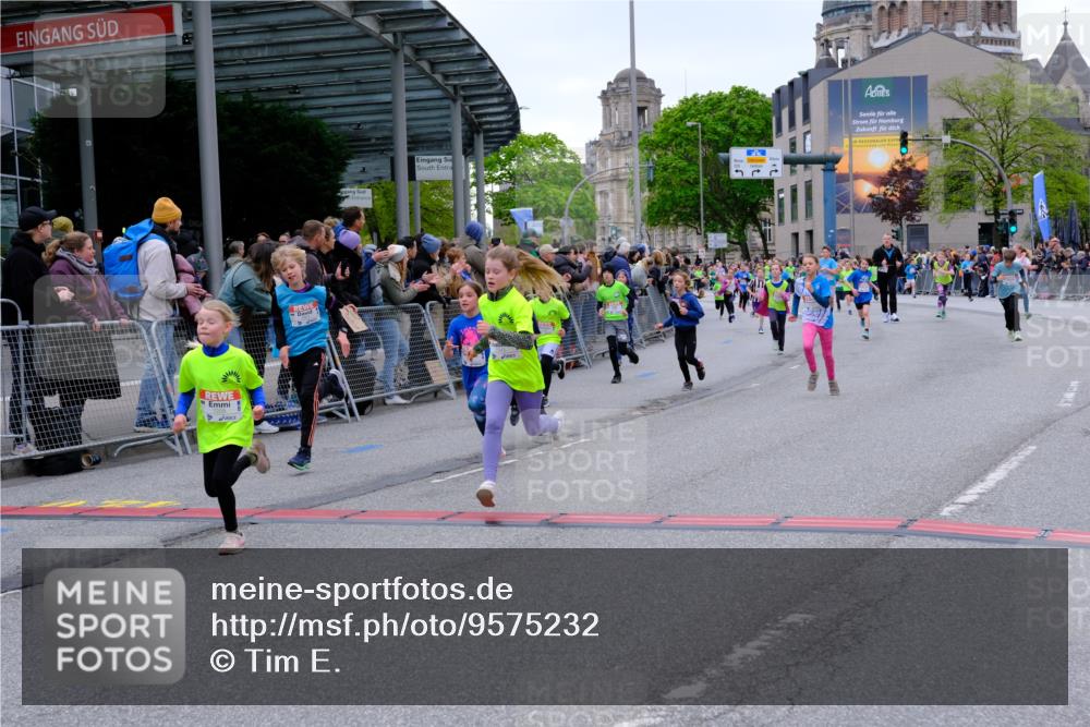 25.04.2026 - Das Zehntel Tim E. http://msf.ph/oto/9575232 25.04.2026 10:53:09 Ziel 5063, 5294, 5365, 5452, 5779, 5785, 5807, 5819, 5825, 5906, 5999, 6050, 6071, 6072, 6079, 6135, 6145, 6321, 6340, 6528, 6868, 6922, 7114, 7127, 7160, 7170, 7229, 7243, 7248, 7424, 7504, 7550, 7596, 7733, 7735, 8033 meine-sportfotos.de