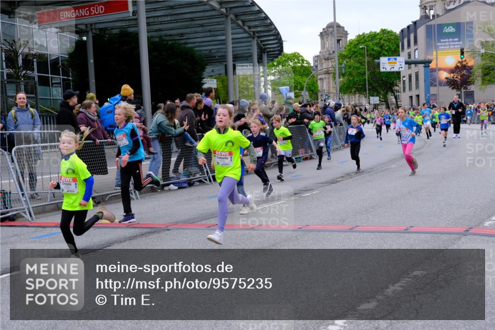 25.04.2026 - Das Zehntel Tim E. http://msf.ph/oto/9575235 25.04.2026 10:53:09 Ziel 5063, 5294, 5365, 5452, 5779, 5785, 5807, 5819, 5825, 5906, 5999, 6050, 6071, 6072, 6079, 6135, 6145, 6321, 6340, 6528, 6868, 6922, 7114, 7127, 7160, 7170, 7229, 7243, 7248, 7424, 7504, 7550, 7596, 7733, 7735, 8033 meine-sportfotos.de