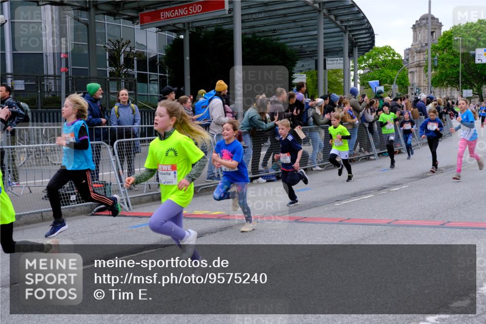 25.04.2026 - Das Zehntel Tim E. http://msf.ph/oto/9575240 25.04.2026 10:53:10 Ziel 5066, 5294, 5365, 5452, 5779, 5785, 5807, 5819, 5825, 5906, 5999, 6050, 6071, 6072, 6073, 6079, 6135, 6340, 6528, 6534, 6535, 6868, 6922, 7114, 7127, 7160, 7170, 7229, 7243, 7248, 7424, 7504, 7550, 7596, 7733, 7735, 8033 meine-sportfotos.de
