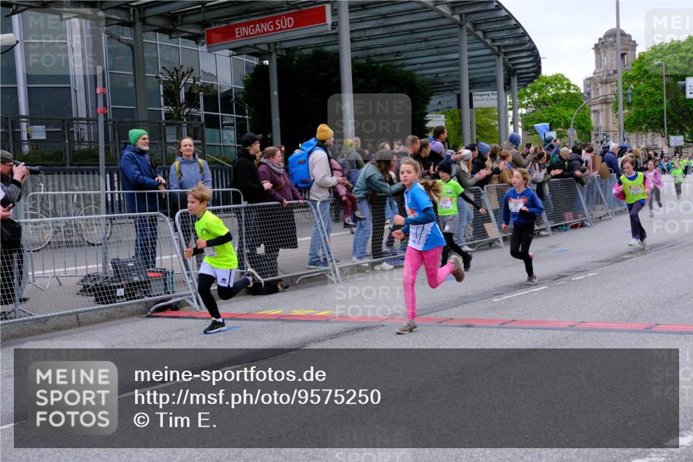 25.04.2026 - Das Zehntel Tim E. http://msf.ph/oto/9575250 25.04.2026 10:53:11 Ziel 5066, 5294, 5365, 5452, 5779, 5785, 5807, 5819, 5825, 5906, 5999, 6050, 6071, 6072, 6073, 6079, 6340, 6528, 6534, 6535, 6868, 6922, 7114, 7127, 7170, 7229, 7243, 7248, 7424, 7504, 7550, 7596, 7735, 8033 meine-sportfotos.de