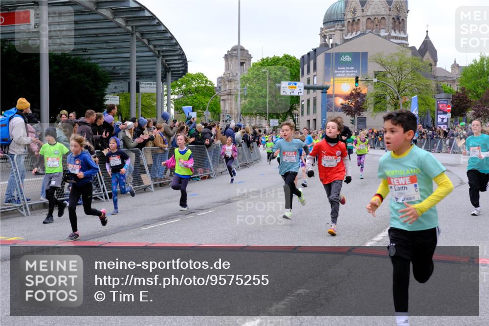 25.04.2026 - Das Zehntel Tim E. http://msf.ph/oto/9575255 25.04.2026 10:53:12 Ziel 5066, 5294, 5365, 5452, 5779, 5785, 5807, 5819, 5825, 5906, 5999, 6050, 6073, 6079, 6528, 6534, 6535, 6868, 6922, 6941, 6955, 7114, 7127, 7170, 7229, 7243, 7248, 7424, 7504, 7596, 7735, 8033 meine-sportfotos.de