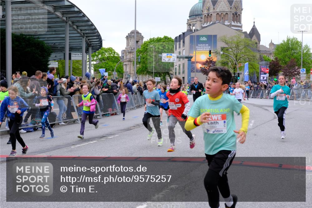 25.04.2026 - Das Zehntel Tim E. http://msf.ph/oto/9575257 25.04.2026 10:53:13 Ziel 5066, 5289, 5294, 5365, 5452, 5779, 5785, 5807, 5819, 5906, 5999, 6050, 6073, 6079, 6534, 6535, 6868, 6922, 6941, 6955, 7114, 7127, 7170, 7229, 7243, 7248, 7424, 7596, 7735, 8033 meine-sportfotos.de