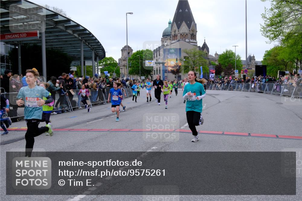 25.04.2026 - Das Zehntel Tim E. http://msf.ph/oto/9575261 25.04.2026 10:53:14 Ziel 5066, 5289, 5294, 5365, 5452, 5779, 5785, 5807, 5819, 5906, 5999, 6050, 6073, 6079, 6534, 6535, 6868, 6941, 6955, 7114, 7127, 7223, 7229, 7243, 7248, 7306, 7424, 7596, 7735, 7860, 8033 meine-sportfotos.de