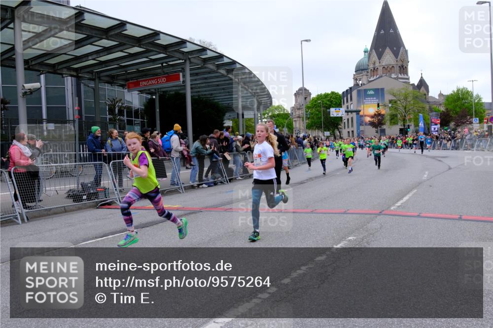 25.04.2026 - Das Zehntel Tim E. http://msf.ph/oto/9575264 25.04.2026 10:53:16 Ziel 5066, 5260, 5289, 5294, 5365, 5452, 5807, 5819, 5906, 5999, 6050, 6073, 6079, 6365, 6534, 6535, 6868, 6941, 6955, 7223, 7229, 7243, 7248, 7306, 7424, 7596, 7735, 7860, 7916, 8033 meine-sportfotos.de