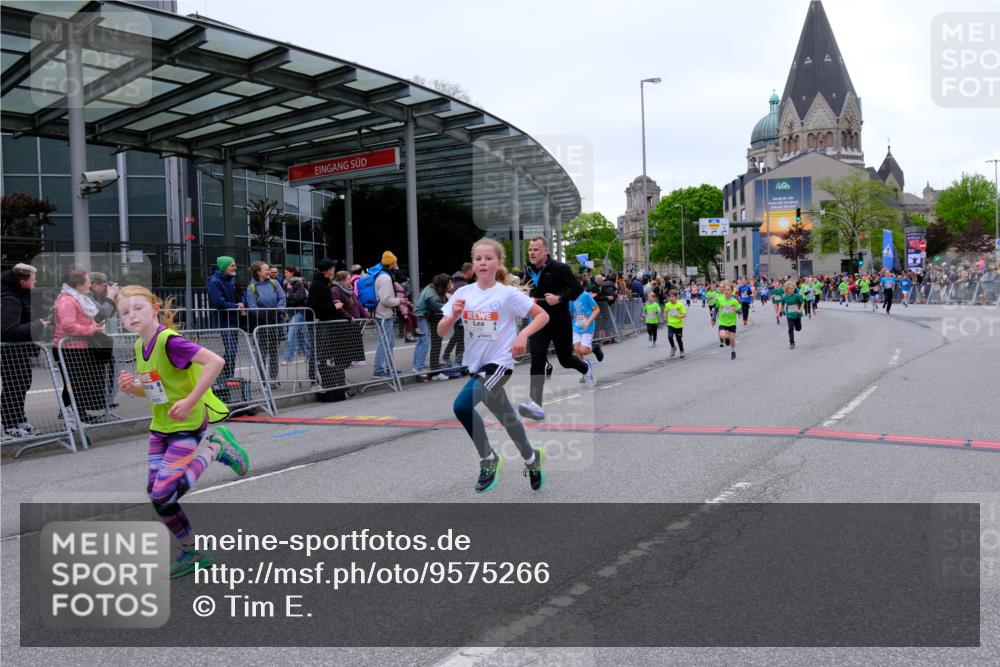 25.04.2026 - Das Zehntel Tim E. http://msf.ph/oto/9575266 25.04.2026 10:53:16 Ziel 5066, 5260, 5289, 5294, 5365, 5452, 5807, 5819, 5906, 5999, 6050, 6073, 6079, 6365, 6534, 6535, 6868, 6941, 6955, 7223, 7229, 7243, 7248, 7306, 7424, 7596, 7735, 7860, 7916, 8033 meine-sportfotos.de