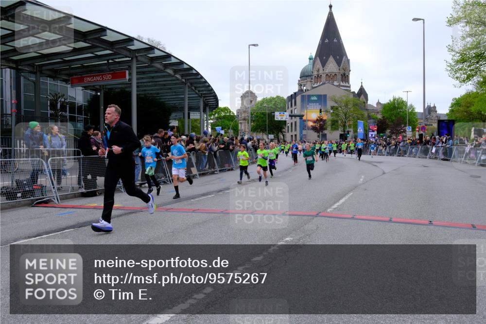 25.04.2026 - Das Zehntel Tim E. http://msf.ph/oto/9575267 25.04.2026 10:53:17 Ziel 5066, 5260, 5289, 5294, 5365, 5452, 5807, 5906, 5999, 6050, 6053, 6073, 6079, 6365, 6534, 6535, 6868, 6941, 6955, 7223, 7248, 7306, 7424, 7596, 7735, 7860, 7916, 8033 meine-sportfotos.de