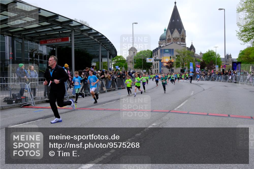 25.04.2026 - Das Zehntel Tim E. http://msf.ph/oto/9575268 25.04.2026 10:53:17 Ziel 5066, 5260, 5289, 5294, 5365, 5452, 5807, 5906, 5999, 6050, 6053, 6073, 6079, 6365, 6534, 6535, 6868, 6941, 6955, 7223, 7248, 7306, 7424, 7596, 7735, 7860, 7916, 8033 meine-sportfotos.de