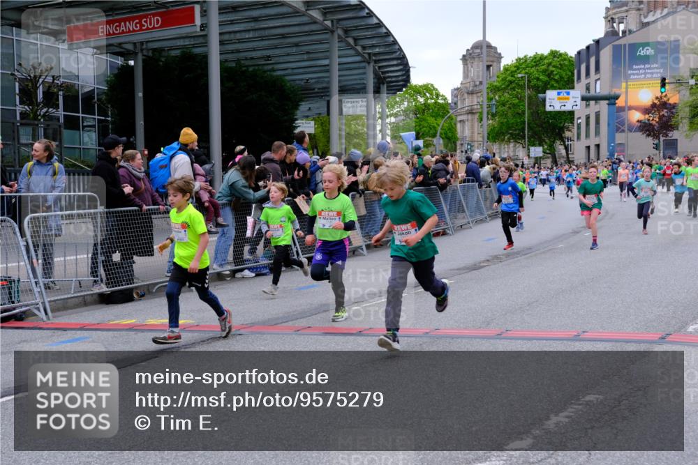 25.04.2026 - Das Zehntel Tim E. http://msf.ph/oto/9575279 25.04.2026 10:53:19 Ziel 5066, 5249, 5260, 5289, 5294, 5365, 5452, 5906, 6008, 6053, 6073, 6079, 6365, 6534, 6535, 6868, 6928, 6941, 6955, 7091, 7093, 7109, 7166, 7168, 7223, 7306, 7596, 7860, 7881, 7916, 8033 meine-sportfotos.de