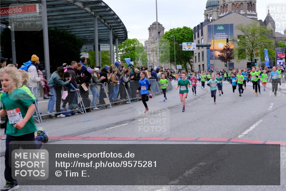 25.04.2026 - Das Zehntel Tim E. http://msf.ph/oto/9575281 25.04.2026 10:53:20 Ziel 5066, 5249, 5260, 5289, 5294, 5452, 5570, 5710, 5906, 6008, 6053, 6073, 6079, 6365, 6534, 6535, 6868, 6928, 6941, 6955, 7091, 7093, 7109, 7166, 7168, 7223, 7306, 7596, 7829, 7860, 7881, 7916, 8033 meine-sportfotos.de