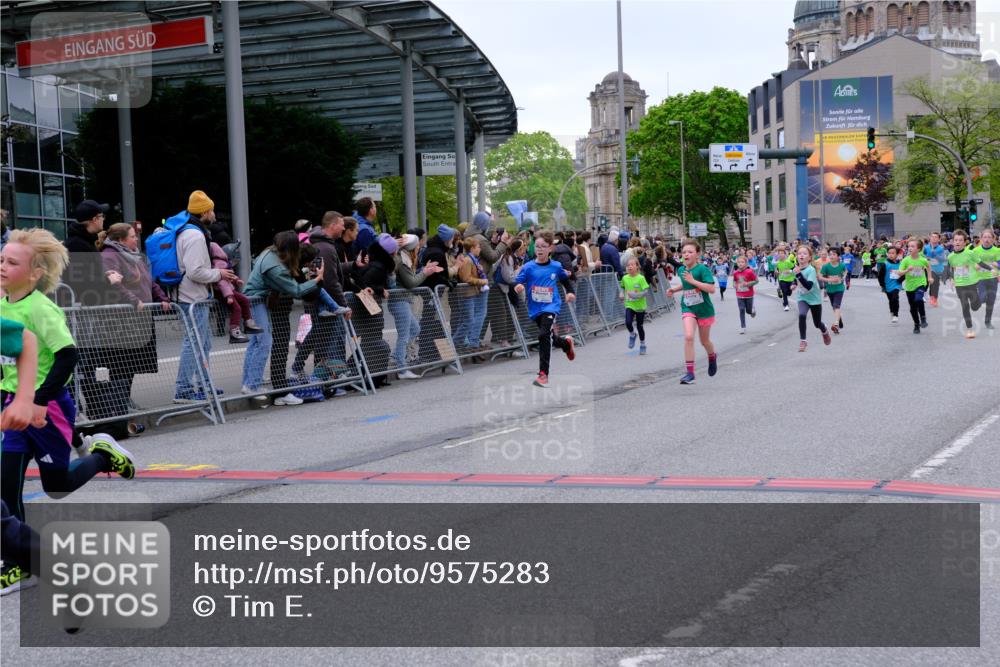 25.04.2026 - Das Zehntel Tim E. http://msf.ph/oto/9575283 25.04.2026 10:53:20 Ziel 5066, 5249, 5260, 5289, 5294, 5452, 5570, 5710, 5906, 6008, 6053, 6073, 6079, 6365, 6534, 6535, 6868, 6928, 6941, 6955, 7091, 7093, 7109, 7166, 7168, 7223, 7306, 7596, 7829, 7860, 7881, 7916, 8033 meine-sportfotos.de