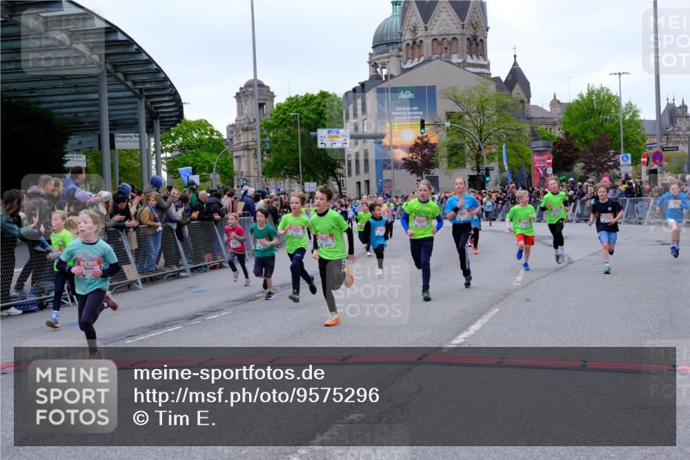 25.04.2026 - Das Zehntel Tim E. http://msf.ph/oto/9575296 25.04.2026 10:53:22 Ziel 5066, 5249, 5260, 5275, 5289, 5570, 5710, 5829, 6008, 6053, 6073, 6365, 6534, 6535, 6750, 6928, 6941, 6955, 7091, 7093, 7109, 7166, 7168, 7223, 7306, 7312, 7829, 7860, 7881, 7916 meine-sportfotos.de