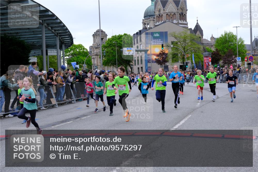 25.04.2026 - Das Zehntel Tim E. http://msf.ph/oto/9575297 25.04.2026 10:53:22 Ziel 5066, 5249, 5260, 5275, 5289, 5570, 5710, 5829, 6008, 6053, 6073, 6365, 6534, 6535, 6750, 6928, 6941, 6955, 7091, 7093, 7109, 7166, 7168, 7223, 7306, 7312, 7829, 7860, 7881, 7916 meine-sportfotos.de