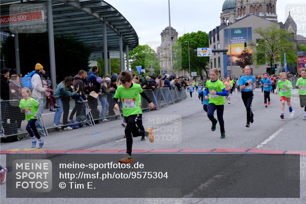 25.04.2026 - Das Zehntel Tim E. http://msf.ph/oto/9575304 25.04.2026 10:53:23 Ziel 5249, 5260, 5275, 5289, 5570, 5710, 5829, 6008, 6053, 6365, 6744, 6750, 6928, 6941, 6955, 7091, 7093, 7109, 7166, 7168, 7223, 7306, 7312, 7829, 7860, 7881, 7916 meine-sportfotos.de