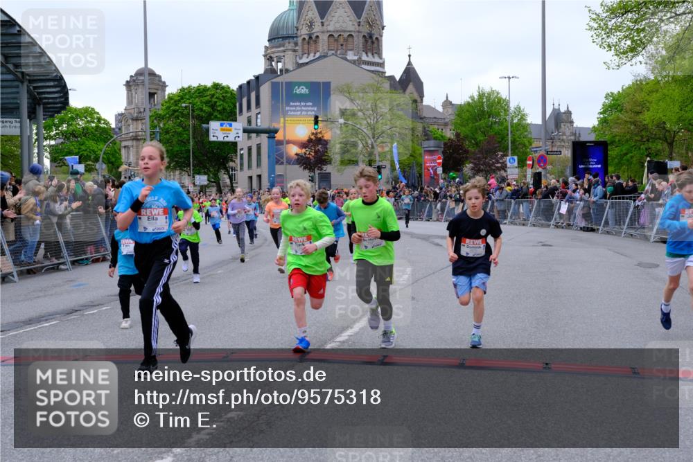 25.04.2026 - Das Zehntel Tim E. http://msf.ph/oto/9575318 25.04.2026 10:53:24 Ziel 5249, 5259, 5260, 5275, 5289, 5570, 5710, 5829, 6008, 6053, 6365, 6744, 6750, 6928, 6941, 6955, 7091, 7093, 7109, 7166, 7168, 7223, 7306, 7312, 7678, 7829, 7860, 7881, 7916 meine-sportfotos.de