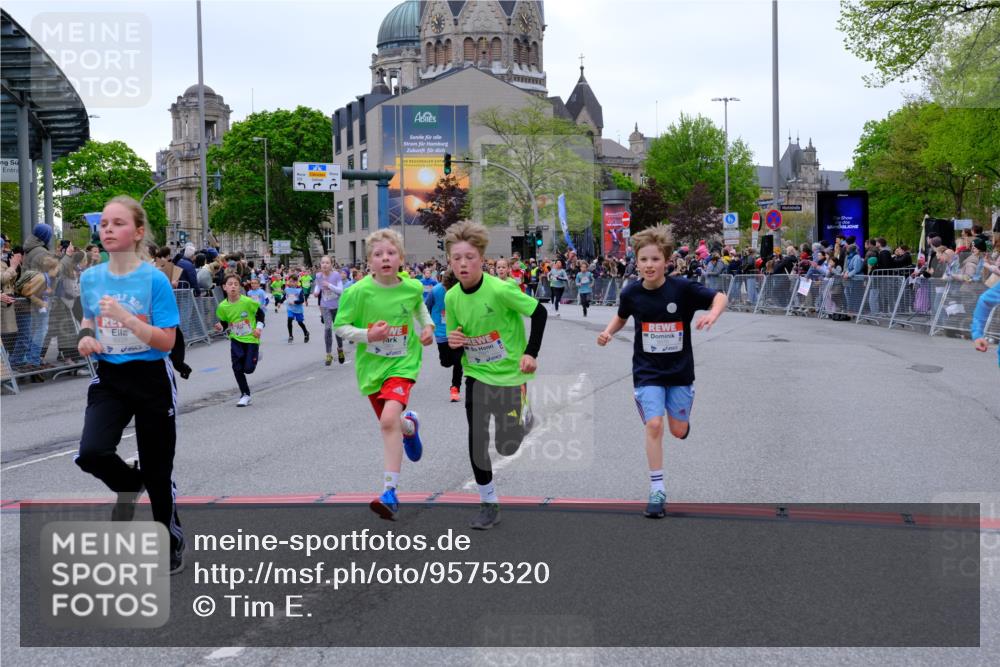 25.04.2026 - Das Zehntel Tim E. http://msf.ph/oto/9575320 25.04.2026 10:53:25 Ziel 5249, 5259, 5260, 5275, 5289, 5570, 5710, 5829, 6008, 6053, 6365, 6744, 6750, 6928, 7091, 7093, 7109, 7166, 7168, 7223, 7306, 7312, 7641, 7652, 7678, 7829, 7860, 7881, 7916 meine-sportfotos.de