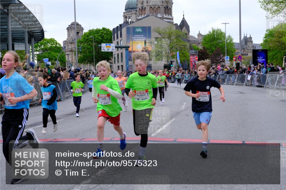 25.04.2026 - Das Zehntel Tim E. http://msf.ph/oto/9575323 25.04.2026 10:53:25 Ziel 5249, 5259, 5260, 5275, 5289, 5570, 5710, 5829, 6008, 6053, 6365, 6744, 6750, 6928, 7091, 7093, 7109, 7166, 7168, 7223, 7306, 7312, 7641, 7652, 7678, 7829, 7860, 7881, 7916 meine-sportfotos.de