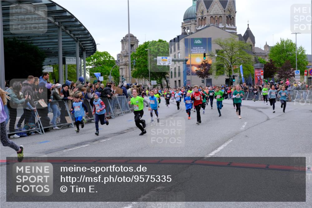 25.04.2026 - Das Zehntel Tim E. http://msf.ph/oto/9575335 25.04.2026 10:53:28 Ziel 5249, 5259, 5275, 5570, 5701, 5710, 5829, 6008, 6051, 6053, 6212, 6311, 6365, 6450, 6744, 6750, 6763, 6928, 7091, 7093, 7106, 7109, 7166, 7168, 7247, 7312, 7340, 7540, 7544, 7641, 7652, 7678, 7829, 7839, 7881, 7889, 7896, 7916, 7917, 8049 meine-sportfotos.de