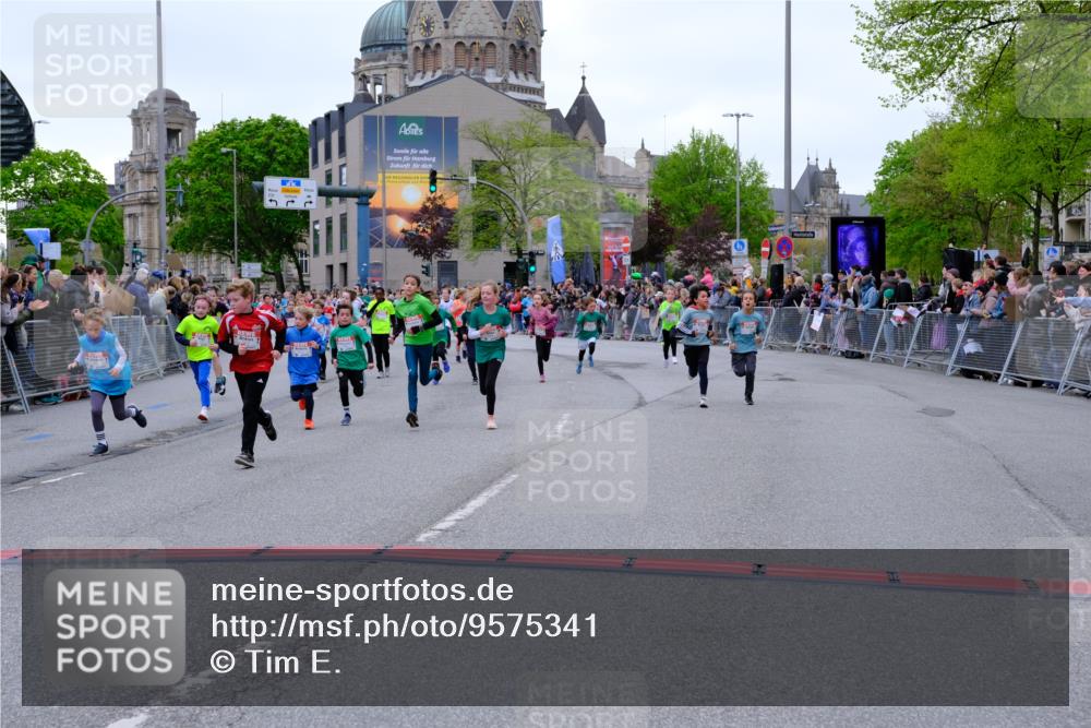 25.04.2026 - Das Zehntel Tim E. http://msf.ph/oto/9575341 25.04.2026 10:53:30 Ziel 5173, 5249, 5259, 5275, 5278, 5279, 5570, 5701, 5710, 5829, 6008, 6051, 6212, 6229, 6311, 6450, 6744, 6750, 6763, 6928, 7091, 7093, 7106, 7109, 7166, 7168, 7247, 7312, 7340, 7540, 7544, 7641, 7652, 7678, 7703, 7829, 7839, 7881, 7889, 7896, 7917, 8049 meine-sportfotos.de