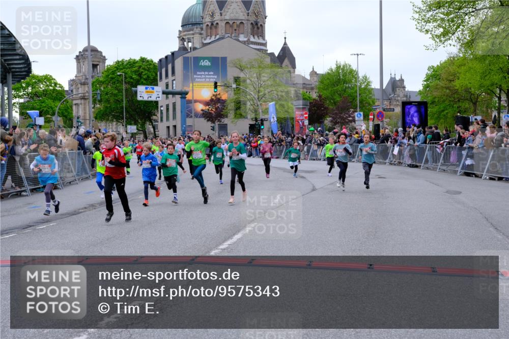 25.04.2026 - Das Zehntel Tim E. http://msf.ph/oto/9575343 25.04.2026 10:53:30 Ziel 5173, 5249, 5259, 5275, 5278, 5279, 5570, 5701, 5710, 5829, 6008, 6051, 6212, 6229, 6311, 6450, 6744, 6750, 6763, 6928, 7091, 7093, 7106, 7109, 7166, 7168, 7247, 7312, 7340, 7540, 7544, 7641, 7652, 7678, 7703, 7829, 7839, 7881, 7889, 7896, 7917, 8049 meine-sportfotos.de