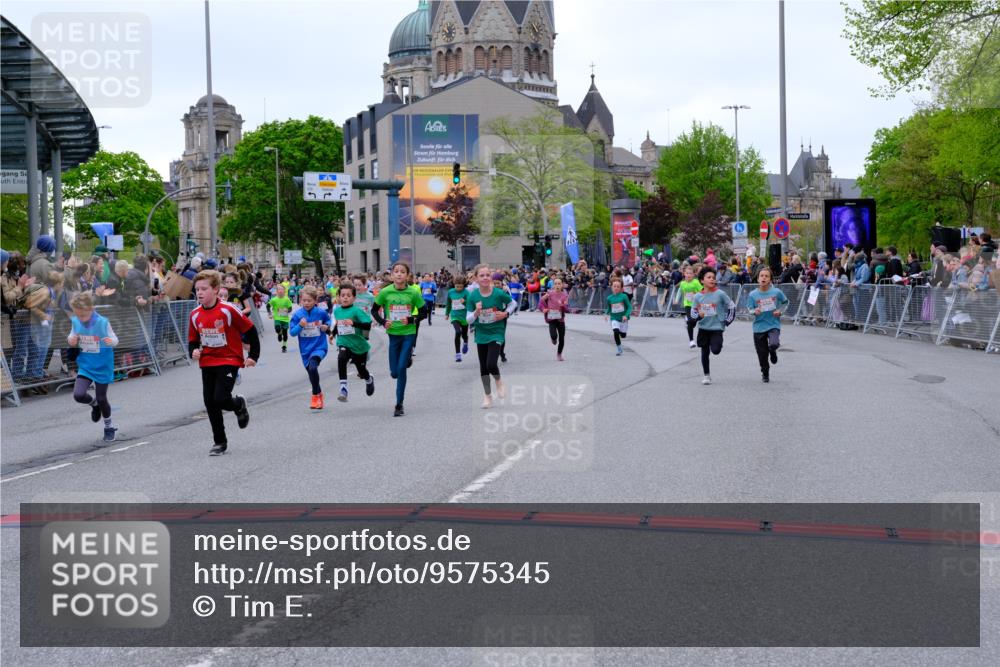25.04.2026 - Das Zehntel Tim E. http://msf.ph/oto/9575345 25.04.2026 10:53:30 Ziel 5173, 5249, 5259, 5275, 5278, 5279, 5570, 5701, 5710, 5829, 6008, 6051, 6212, 6229, 6311, 6450, 6744, 6750, 6763, 6928, 7091, 7093, 7106, 7109, 7166, 7168, 7247, 7312, 7340, 7540, 7544, 7641, 7652, 7678, 7703, 7829, 7839, 7881, 7889, 7896, 7917, 8049 meine-sportfotos.de