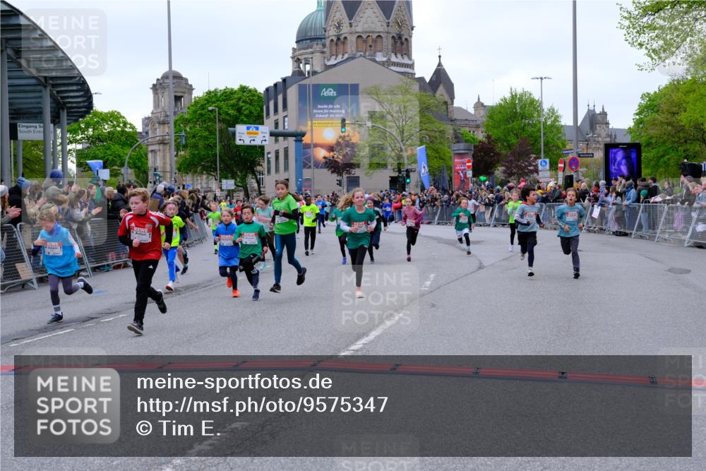 25.04.2026 - Das Zehntel Tim E. http://msf.ph/oto/9575347 25.04.2026 10:53:30 Ziel 5173, 5249, 5259, 5275, 5278, 5279, 5570, 5701, 5710, 5829, 6008, 6051, 6212, 6229, 6311, 6450, 6744, 6750, 6763, 6928, 7091, 7093, 7106, 7109, 7166, 7168, 7247, 7312, 7340, 7540, 7544, 7641, 7652, 7678, 7703, 7829, 7839, 7881, 7889, 7896, 7917, 8049 meine-sportfotos.de