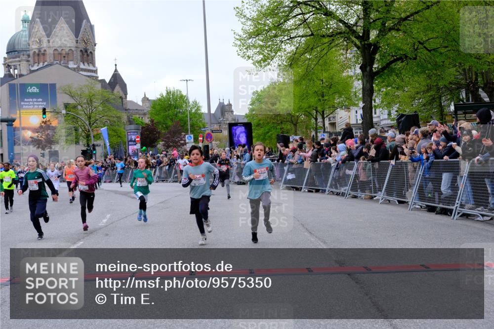 25.04.2026 - Das Zehntel Tim E. http://msf.ph/oto/9575350 25.04.2026 10:53:32 Ziel 5173, 5259, 5269, 5275, 5278, 5279, 5529, 5570, 5701, 5710, 5795, 5829, 6051, 6212, 6229, 6237, 6311, 6450, 6744, 6750, 6763, 7106, 7247, 7312, 7340, 7387, 7540, 7544, 7641, 7652, 7678, 7703, 7829, 7839, 7889, 7896, 7917, 8049 meine-sportfotos.de
