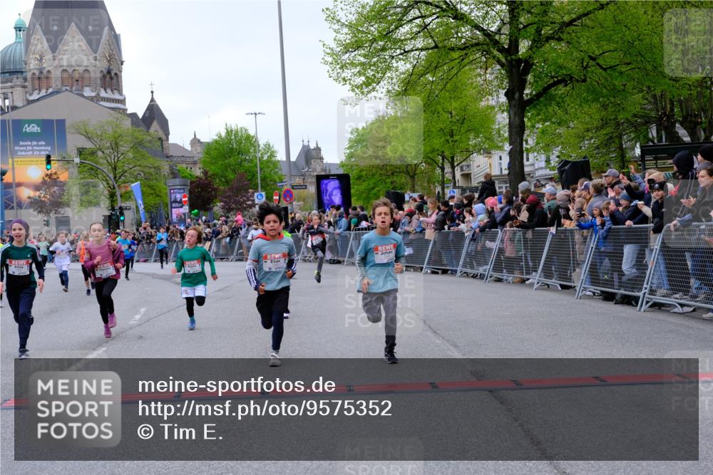 25.04.2026 - Das Zehntel Tim E. http://msf.ph/oto/9575352 25.04.2026 10:53:32 Ziel 5173, 5259, 5269, 5275, 5278, 5279, 5529, 5570, 5701, 5710, 5795, 5829, 6051, 6212, 6229, 6237, 6311, 6450, 6744, 6750, 6763, 7106, 7247, 7312, 7340, 7387, 7540, 7544, 7641, 7652, 7678, 7703, 7829, 7839, 7889, 7896, 7917, 8049 meine-sportfotos.de
