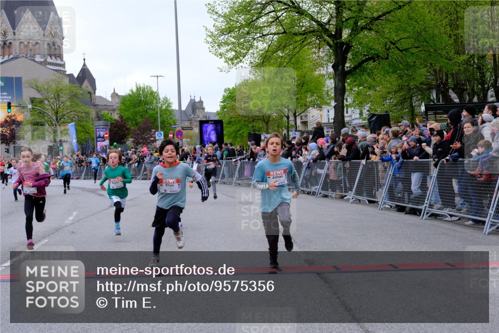 25.04.2026 - Das Zehntel Tim E. http://msf.ph/oto/9575356 25.04.2026 10:53:32 Ziel 5173, 5259, 5269, 5275, 5278, 5279, 5529, 5570, 5701, 5710, 5795, 5829, 6051, 6212, 6229, 6237, 6311, 6450, 6744, 6750, 6763, 7106, 7247, 7312, 7340, 7387, 7540, 7544, 7641, 7652, 7678, 7703, 7829, 7839, 7889, 7896, 7917, 8049 meine-sportfotos.de