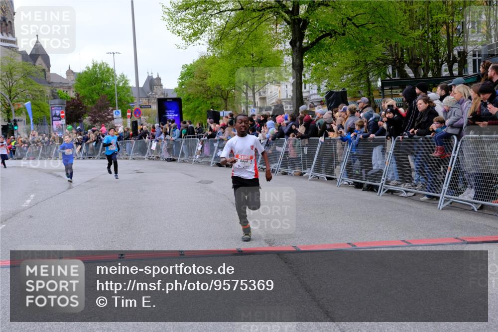 25.04.2026 - Das Zehntel Tim E. http://msf.ph/oto/9575369 25.04.2026 10:53:36 Ziel 5165, 5173, 5259, 5269, 5278, 5279, 5317, 5318, 5324, 5529, 5701, 5795, 6028, 6051, 6106, 6212, 6229, 6231, 6237, 6311, 6363, 6450, 6763, 6912, 7106, 7181, 7185, 7191, 7245, 7247, 7340, 7387, 7540, 7544, 7641, 7652, 7678, 7703, 7839, 7885, 7889, 7896, 7899, 7917, 8048, 8049, 8059 meine-sportfotos.de