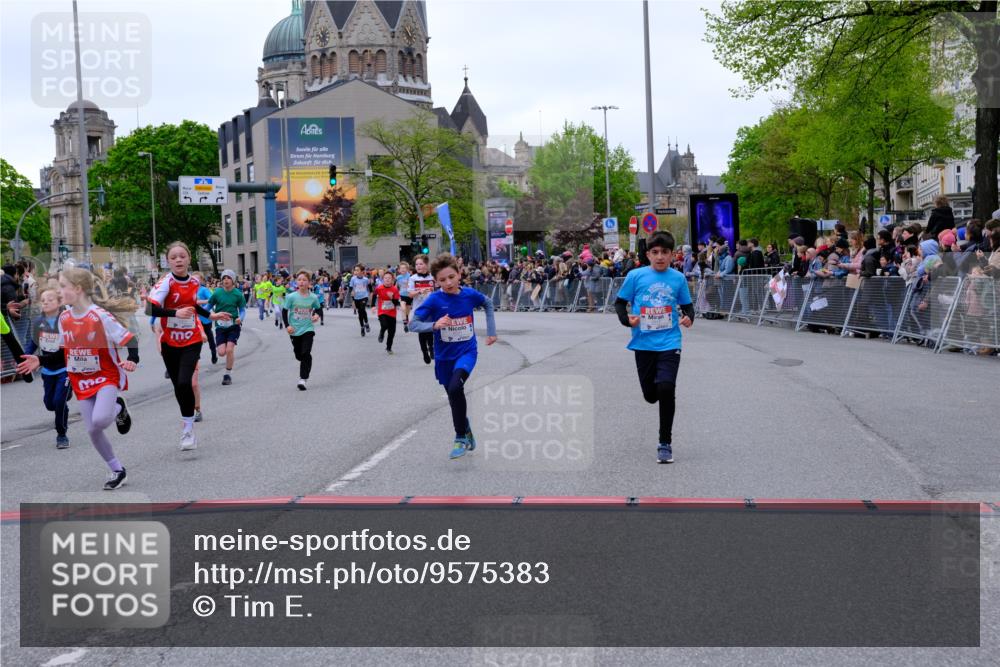 25.04.2026 - Das Zehntel Tim E. http://msf.ph/oto/9575383 25.04.2026 10:53:39 Ziel 5030, 5165, 5173, 5269, 5278, 5279, 5317, 5318, 5324, 5529, 5795, 6028, 6051, 6106, 6166, 6229, 6231, 6237, 6244, 6311, 6363, 6763, 6912, 6926, 7106, 7181, 7185, 7191, 7245, 7247, 7387, 7540, 7544, 7690, 7703, 7839, 7885, 7889, 7896, 7899, 7917, 8048, 8049, 8059 meine-sportfotos.de