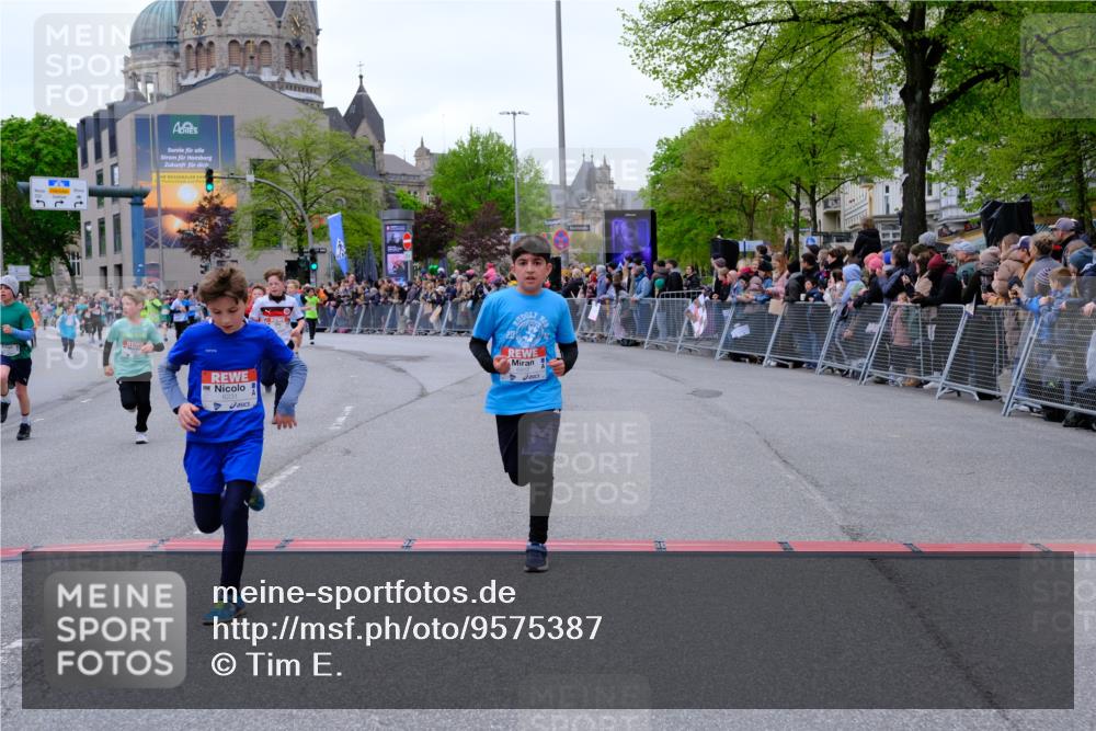 25.04.2026 - Das Zehntel Tim E. http://msf.ph/oto/9575387 25.04.2026 10:53:40 Ziel 5030, 5165, 5173, 5269, 5278, 5279, 5317, 5318, 5324, 5529, 5795, 6028, 6051, 6106, 6166, 6229, 6231, 6237, 6244, 6363, 6763, 6912, 6926, 7106, 7181, 7185, 7191, 7245, 7387, 7690, 7703, 7839, 7885, 7889, 7899, 7917, 8048, 8049, 8059 meine-sportfotos.de