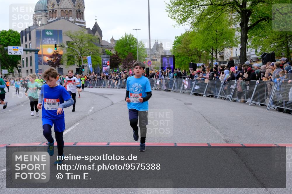 25.04.2026 - Das Zehntel Tim E. http://msf.ph/oto/9575388 25.04.2026 10:53:40 Ziel 5030, 5165, 5173, 5269, 5278, 5279, 5317, 5318, 5324, 5529, 5795, 6028, 6051, 6106, 6166, 6229, 6231, 6237, 6244, 6363, 6763, 6912, 6926, 7106, 7181, 7185, 7191, 7245, 7387, 7690, 7703, 7839, 7885, 7889, 7899, 7917, 8048, 8049, 8059 meine-sportfotos.de