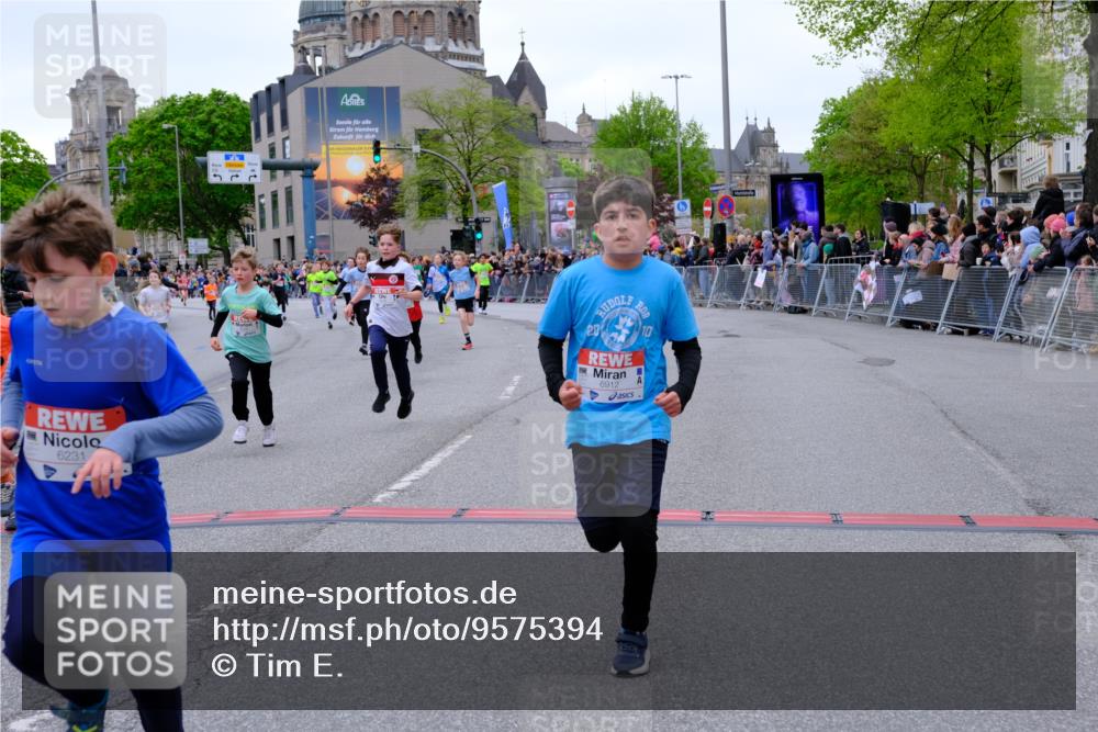 25.04.2026 - Das Zehntel Tim E. http://msf.ph/oto/9575394 25.04.2026 10:53:40 Ziel 5030, 5165, 5173, 5269, 5278, 5279, 5317, 5318, 5324, 5529, 5795, 6028, 6051, 6106, 6166, 6229, 6231, 6237, 6244, 6363, 6763, 6912, 6926, 7106, 7181, 7185, 7191, 7245, 7387, 7690, 7703, 7839, 7885, 7889, 7899, 7917, 8048, 8049, 8059 meine-sportfotos.de