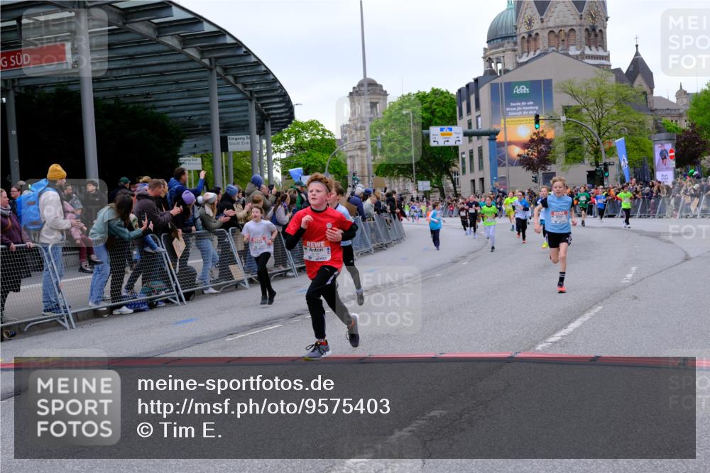 25.04.2026 - Das Zehntel Tim E. http://msf.ph/oto/9575403 25.04.2026 10:53:43 Ziel 5030, 5165, 5269, 5317, 5318, 5324, 5529, 5683, 5795, 6028, 6106, 6166, 6231, 6237, 6244, 6363, 6912, 6926, 7153, 7181, 7185, 7191, 7245, 7387, 7690, 7697, 7885, 7899, 8048, 8059 meine-sportfotos.de