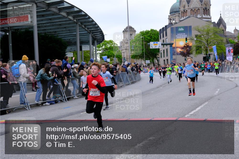 25.04.2026 - Das Zehntel Tim E. http://msf.ph/oto/9575405 25.04.2026 10:53:43 Ziel 5030, 5165, 5269, 5317, 5318, 5324, 5529, 5683, 5795, 6028, 6106, 6166, 6231, 6237, 6244, 6363, 6912, 6926, 7153, 7181, 7185, 7191, 7245, 7387, 7690, 7697, 7885, 7899, 8048, 8059 meine-sportfotos.de