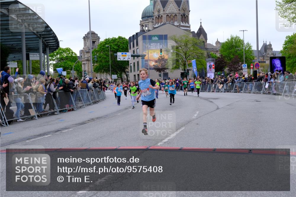 25.04.2026 - Das Zehntel Tim E. http://msf.ph/oto/9575408 25.04.2026 10:53:43 Ziel 5030, 5165, 5269, 5317, 5318, 5324, 5529, 5683, 5795, 6028, 6106, 6166, 6231, 6237, 6244, 6363, 6912, 6926, 7153, 7181, 7185, 7191, 7245, 7387, 7690, 7697, 7885, 7899, 8048, 8059 meine-sportfotos.de