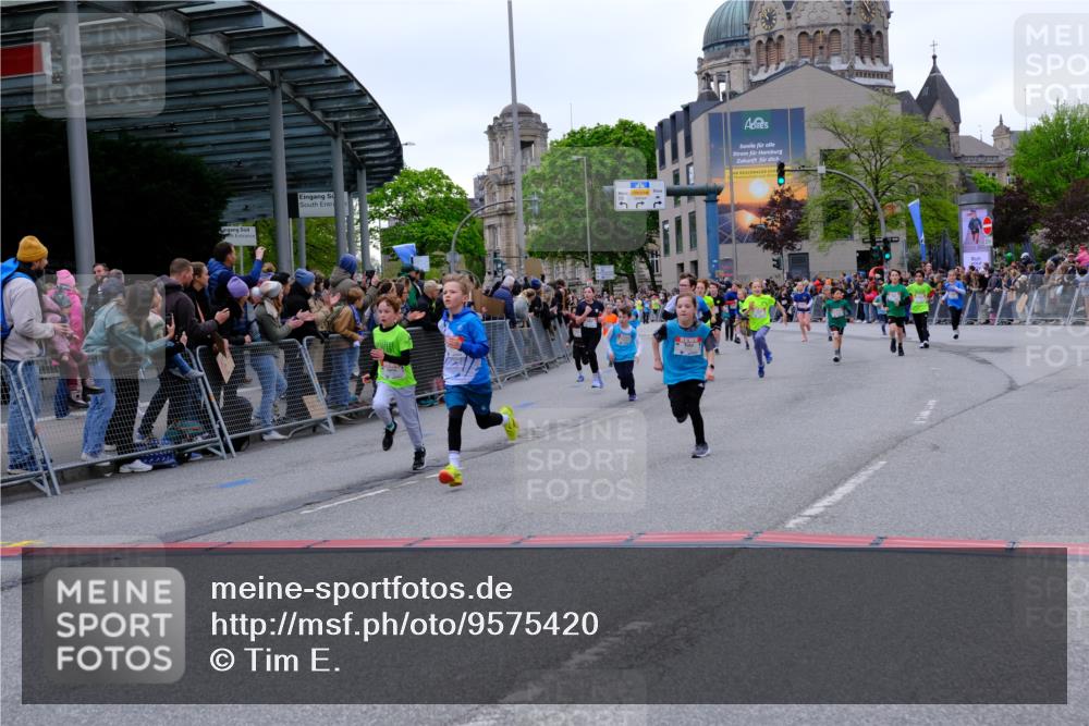 25.04.2026 - Das Zehntel Tim E. http://msf.ph/oto/9575420 25.04.2026 10:53:46 Ziel 5030, 5317, 5318, 5324, 5564, 5683, 5729, 6028, 6106, 6166, 6213, 6231, 6244, 6363, 6364, 6912, 6926, 7153, 7181, 7185, 7233, 7245, 7253, 7690, 7697, 7746, 7830, 7885, 7899, 8048, 8059 meine-sportfotos.de