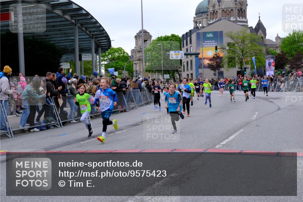 25.04.2026 - Das Zehntel Tim E. http://msf.ph/oto/9575423 25.04.2026 10:53:46 Ziel 5030, 5317, 5318, 5324, 5564, 5683, 5729, 6028, 6106, 6166, 6213, 6231, 6244, 6363, 6364, 6912, 6926, 7153, 7181, 7185, 7233, 7245, 7253, 7690, 7697, 7746, 7830, 7885, 7899, 8048, 8059 meine-sportfotos.de