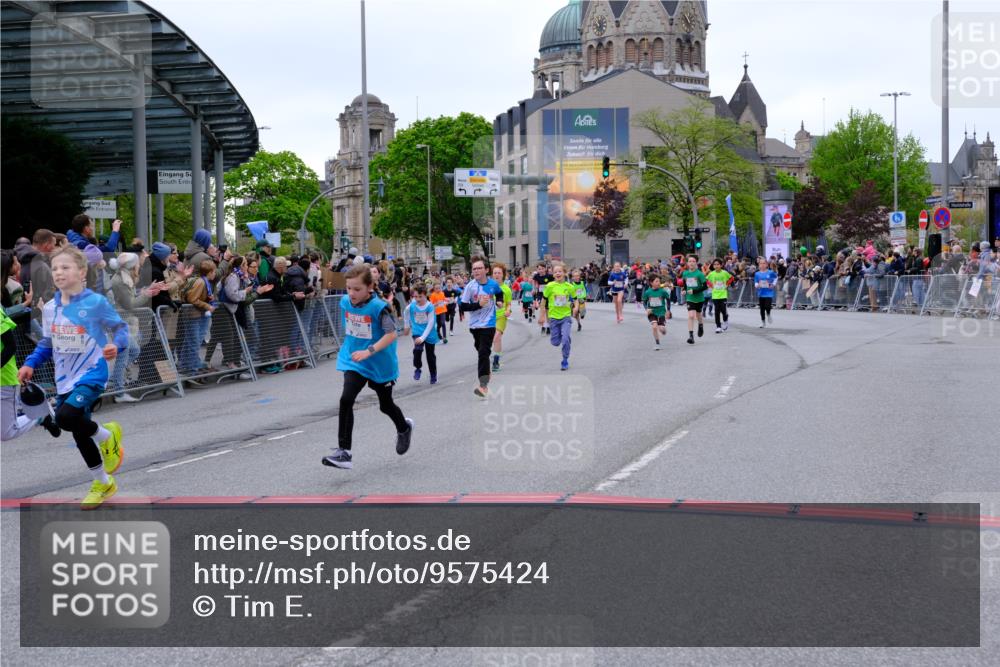 25.04.2026 - Das Zehntel Tim E. http://msf.ph/oto/9575424 25.04.2026 10:53:47 Ziel 5030, 5318, 5324, 5424, 5564, 5683, 5729, 6028, 6060, 6166, 6213, 6244, 6364, 6912, 6926, 7148, 7153, 7181, 7185, 7233, 7253, 7690, 7697, 7746, 7830, 7885, 7899, 7940, 8048, 8059 meine-sportfotos.de