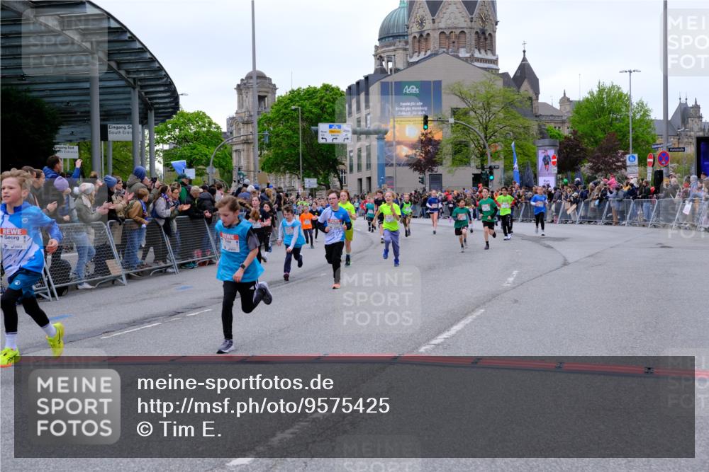 25.04.2026 - Das Zehntel Tim E. http://msf.ph/oto/9575425 25.04.2026 10:53:47 Ziel 5030, 5318, 5324, 5424, 5564, 5683, 5729, 6028, 6060, 6166, 6213, 6244, 6364, 6912, 6926, 7148, 7153, 7181, 7185, 7233, 7253, 7690, 7697, 7746, 7830, 7885, 7899, 7940, 8048, 8059 meine-sportfotos.de