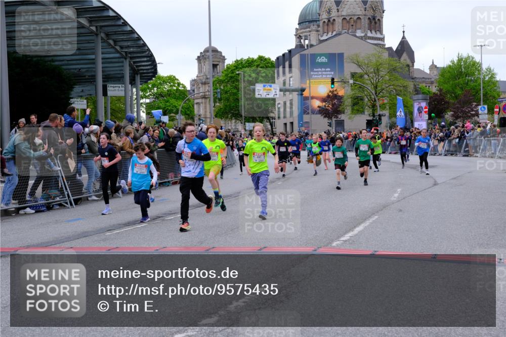 25.04.2026 - Das Zehntel Tim E. http://msf.ph/oto/9575435 25.04.2026 10:53:48 Ziel 5030, 5411, 5424, 5564, 5683, 5729, 6028, 6060, 6166, 6213, 6222, 6226, 6244, 6364, 6709, 6926, 7148, 7153, 7233, 7253, 7690, 7697, 7746, 7830, 7885, 7899, 7940, 8041, 8048, 8059 meine-sportfotos.de