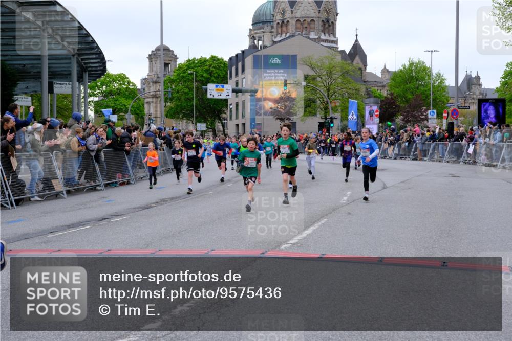 25.04.2026 - Das Zehntel Tim E. http://msf.ph/oto/9575436 25.04.2026 10:53:50 Ziel 5030, 5234, 5411, 5424, 5564, 5683, 5713, 5729, 6060, 6166, 6213, 6222, 6226, 6244, 6364, 6623, 6709, 6926, 7148, 7153, 7194, 7233, 7253, 7690, 7697, 7746, 7830, 7940, 8041 meine-sportfotos.de