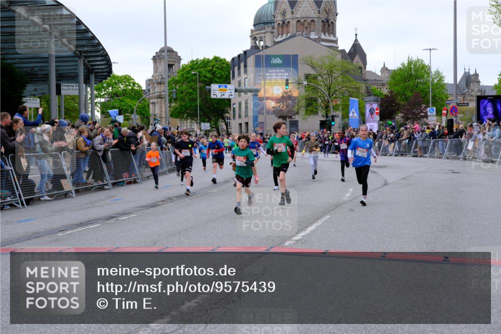 25.04.2026 - Das Zehntel Tim E. http://msf.ph/oto/9575439 25.04.2026 10:53:50 Ziel 5030, 5234, 5411, 5424, 5564, 5683, 5713, 5729, 6060, 6166, 6213, 6222, 6226, 6244, 6364, 6623, 6709, 6926, 7148, 7153, 7194, 7233, 7253, 7690, 7697, 7746, 7830, 7940, 8041 meine-sportfotos.de