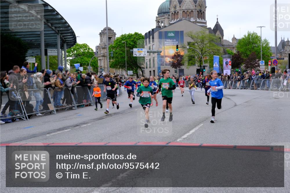 25.04.2026 - Das Zehntel Tim E. http://msf.ph/oto/9575442 25.04.2026 10:53:50 Ziel 5030, 5234, 5411, 5424, 5564, 5683, 5713, 5729, 6060, 6166, 6213, 6222, 6226, 6244, 6364, 6623, 6709, 6926, 7148, 7153, 7194, 7233, 7253, 7690, 7697, 7746, 7830, 7940, 8041 meine-sportfotos.de